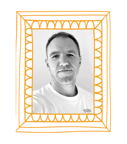 Website_Staff_Frames_Joe_Orange